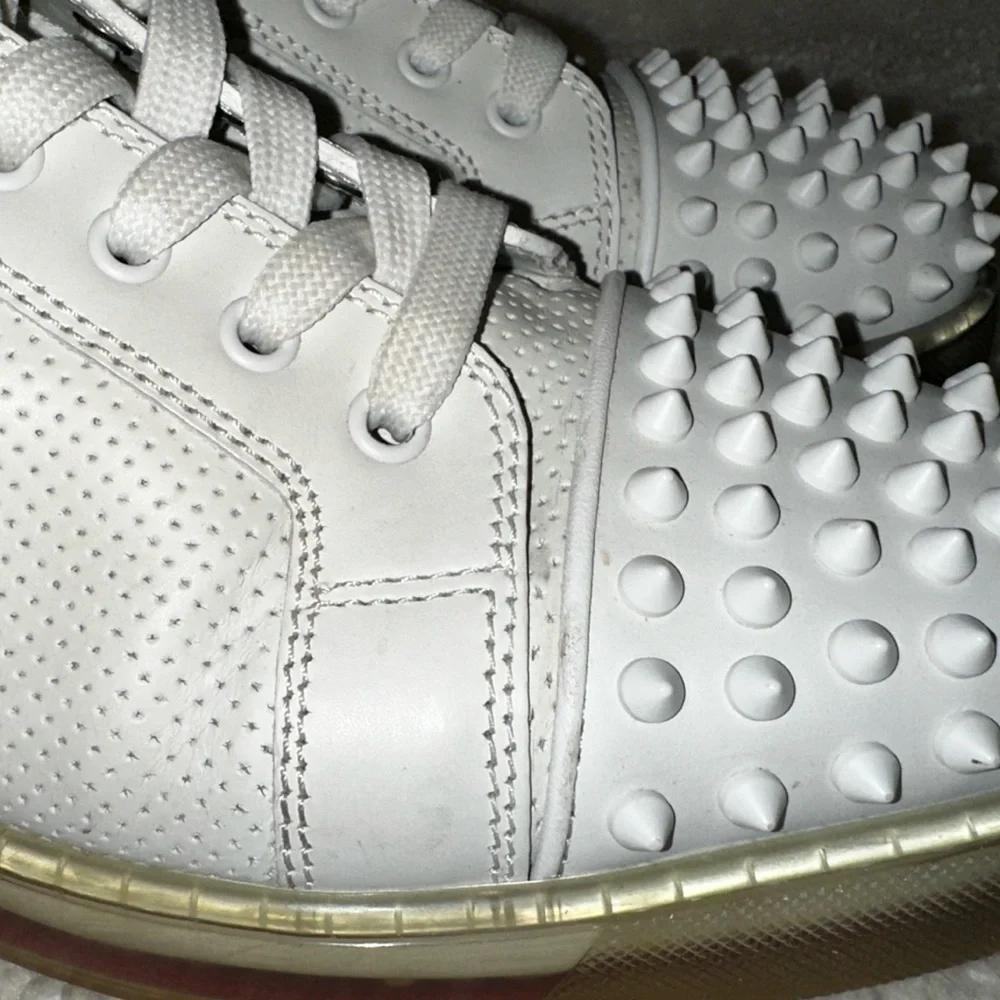 Christian Louboutin - Louis Junior Spikes sneakers Size 44 - Picture 8 of 15